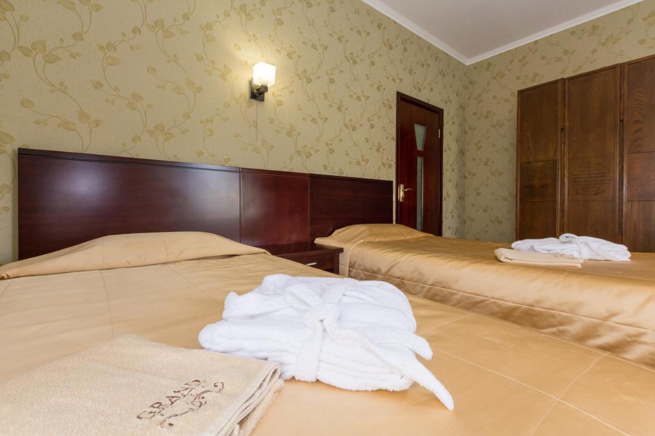 Villa Grand Skhidnytsia Kültér fotó