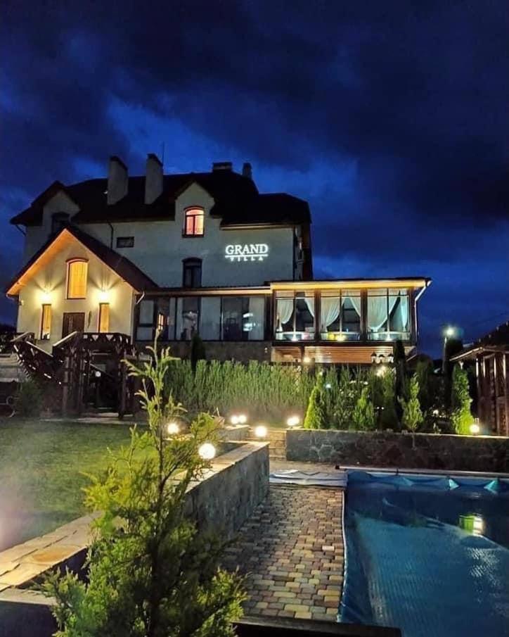 Villa Grand Skhidnytsia Kültér fotó