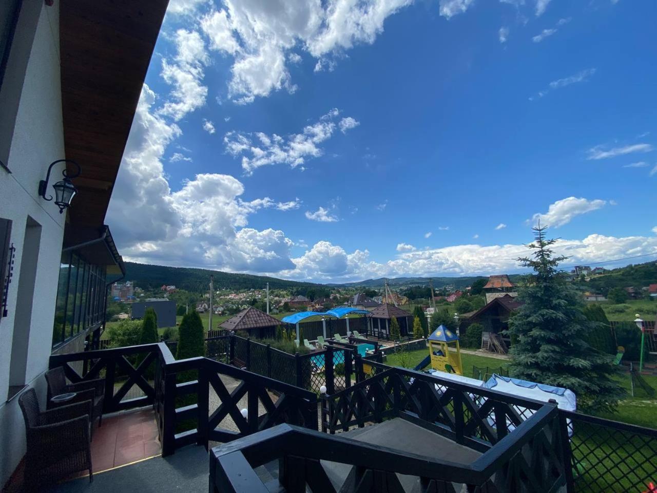 Villa Grand Skhidnytsia Kültér fotó