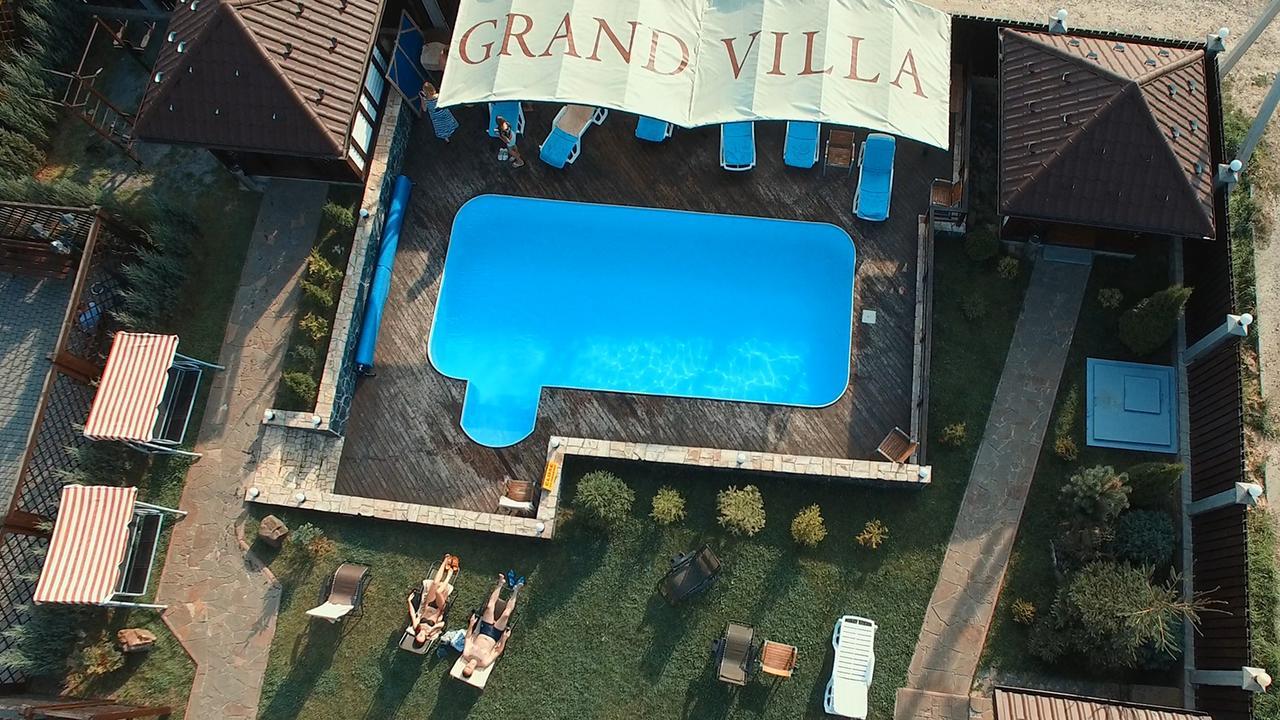 Villa Grand Skhidnytsia Kültér fotó